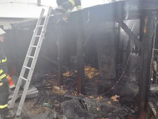 V Rajeckých Tepliciach horel