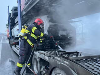 Požiar v ranných hodinách: