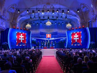 Prezident Peter Pellegrini udelil