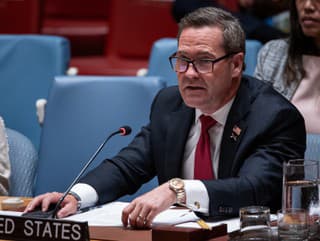 Na stole sú všetky