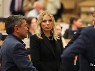 AI, ktorá „vyzlieka“ ženy