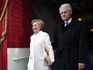 Výbor pre dohľad začal