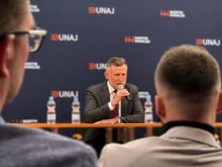 Dunaj vstupuje do komunálnych