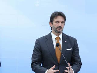 Minister obrany SR Robert