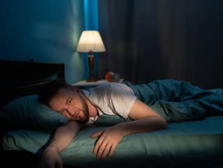 Ako znova zaspať po
