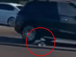 Dieťa za jazdy vypadlo