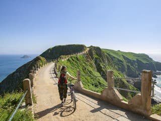 Klenot Lamanšského prielivu: Na