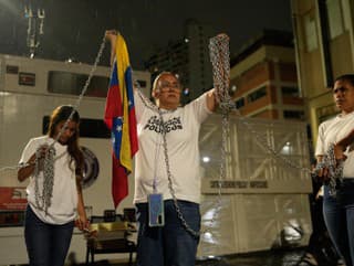 Príbuzní ľudí, ktorých považujú