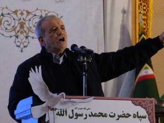 Iránsky prezident Masúd Pezeškiján.
