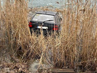 Pri brehu Čiernovodského jazera