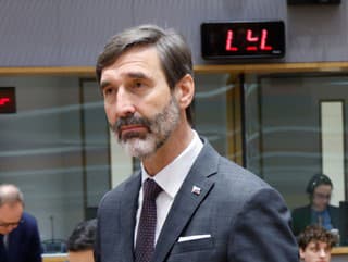 Minister zahraničných vecí Juraj