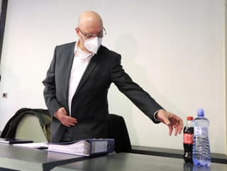 bývalý riaditeľ Úradu zvláštnych