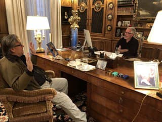 Steve Bannon a Jeffrey