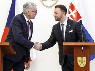 zľava český minister vnútra