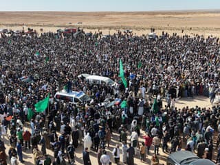 Dav niekoľko tisícok Líbyjčanov