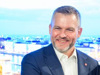 Zľava prezident SR Peter