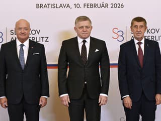 Na snímke zľava rakúsky