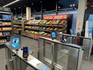 Samoobslužné pokladne sú nič