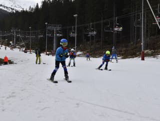 O jarnú lyžovačku v