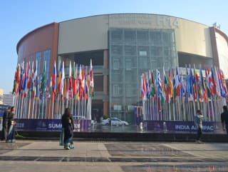 Vlajky rôznych krajín sú