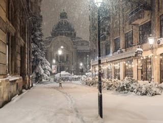 Snehová nádielka v Bukurešti.