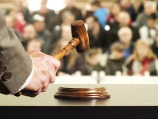 Chcela ju predať za