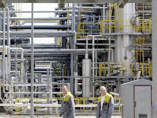 Slovnaft beží na pol