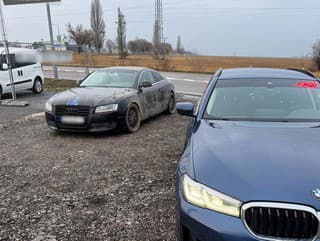 Odbočil do zákazu, policajtov