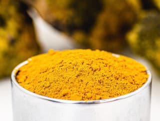 Chceli nakúpiť urán a