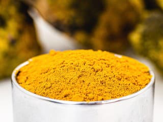 Chceli nakúpiť urán a