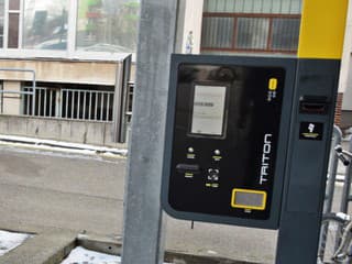 Vlamač parkovacích automatov chytený: