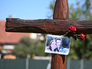 Na snímke drevený kríž