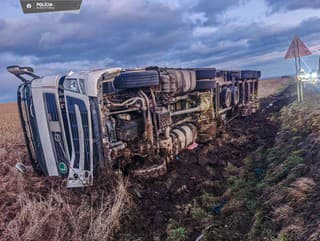 Nehoda kamiónu v smere