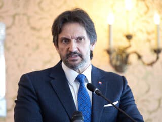 Podpredseda vlády a minister