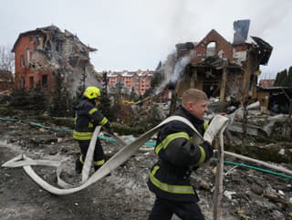 MIMORIADNY ONLINE Masívny útok