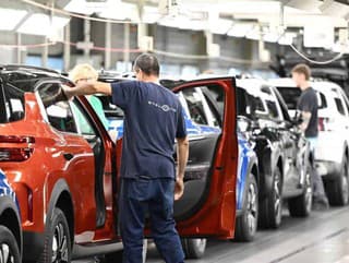 Trnavská automobilka v pozore: