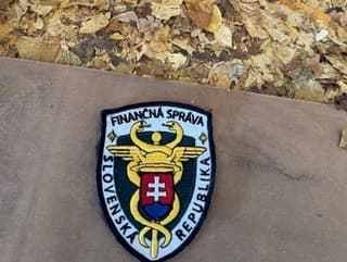 Príslušníci Kriminálneho úradu finančnej