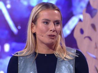 V zahraničí UVIAZLA aj