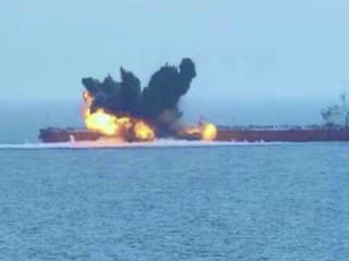 Silná explózia ropného tankera