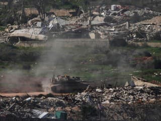 Izraelské tankové manévre v