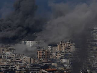 Dym stúpa po izraelských