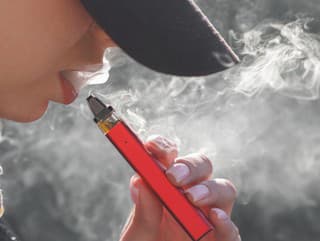 Zločin šírenia toxikománie! Polícia