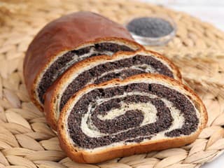 Kysnutý makový závin, ktorý