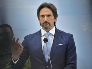 Zbrojná spolupráca spečatená: Kaliňák