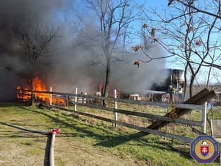 Náves medzi Sencom a