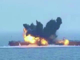 Dramatický útok na mori!