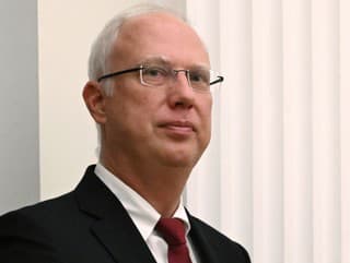 Kirill Dmitrijev a Steve