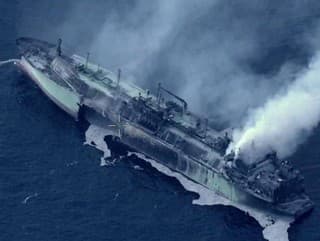 Ruský tanker po výbuchoch