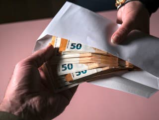 Korupčný škandál v hlavnom