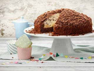 Krtkova torta má narodeniny.